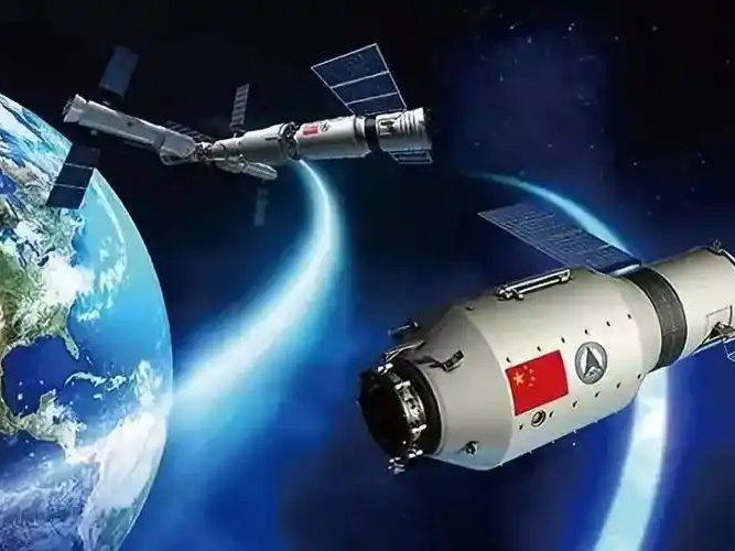 ���պ���